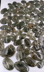 Cuarzo Rutilado Verde Natural Cabujón Gema Suelta Corte Cojín Oval Pera con Inclusiones de Cabello y Juego de Color para Fabricación de Joyas al por Mayor - Product Image 2