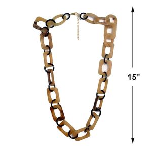 Colliers sculpturaux faits main en corne et résine, bijoux audacieux, collection de colliers à chaîne organique moderne - Product Image 2