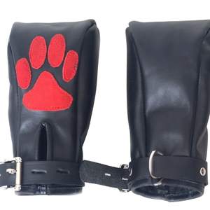 Guantes de Boxeo de Cuero con Acolchado Suave, Correas Ajustables y Hebillas Seguras - Product Image 5