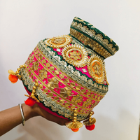 Kalash décoratif vintage pour mariages, fêtes Haldi, Sangeet et Mehndi - Centre de table en acier inoxydable et Gota Patti, écologique