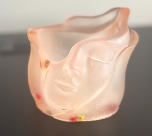 Elegant Resin Centerpiece Vase for Dining <b>Table</b> - Product Image 4