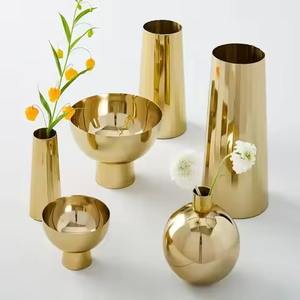 Vases à fleurs en métal élégants pour la décoration moderne de la maison, centre de table attrayant pour le salon et la salle à manger - Product Image 3