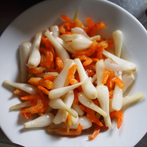 Top-seller vietnamien mariné petits poireaux en saumure avec un goût aigre-doux fourni à un bon prix vacances - Product Image 2