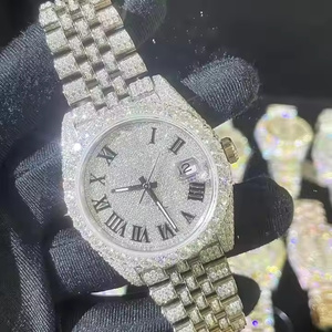 Montre en quartz Moissanite élégante Shadow Beam pour hommes, finition soignée et look épuré au poignet - Product Image 4