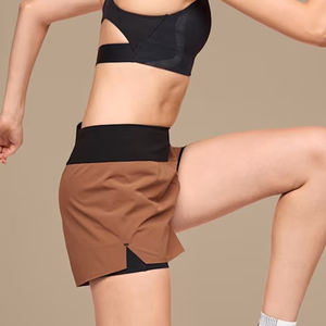 Shorts de sport pour femmes, coupe régulière, respirant, en spandex/polyester, taille élastique, avec poche arrière, pour la salle de sport, la remise en forme et la course à pied (2-en-1) - Product Image 5