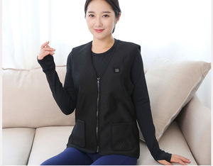 Gilet thermique noir pour femme avec fermeture éclair et poches en polyester - Product Image 1