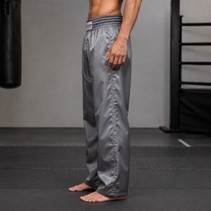 Pantalon de kick-boxing de haute qualité, conçu pour l'exercice quotidien, les séances de sparring et les programmes d'entraînement professionnels. - Product Image 3