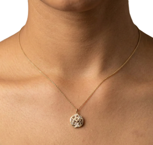 Collar Minimalista con Disco de Diamantes, Delicado Collar de Oro Sólido de 10K/14K con Diamantes, Elegante Joyería Fina, Colgante para Propuesta de Matrimonio - Product Image 6