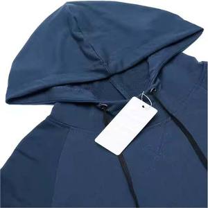 Sudadera con Capucha Personalizada para Hombre, Manga Regular, Poliéster/Algodón, Transpirable, de Secado Rápido, Ecológica, con Forro Polar Bordado, Color Sólido - Product Image 4