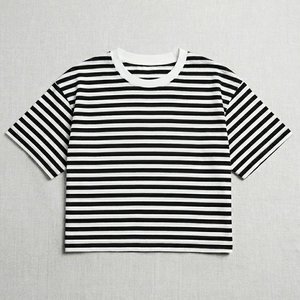 เสื้อยืดผู้หญิงแฟชั่นฤดูร้อนใหม่ แขนครึ่งตัว ทรงปกติ สีขาว สีดำ ลวดลายเรียบง่าย สไตล์ลำลอง แต่งลายปักโลโก้  ย้อมสีพื้น - Product Image 2