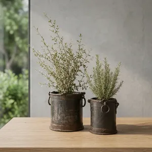 Pot de fleurs rond en fer rustique suspendu, fait main, décoratif, pour jardin de ferme ou entrée - Product Image 5