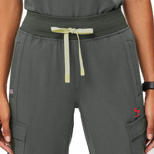 Tenue médicale régulatrice de température Solid Trader pour un confort toutes saisons dans les établissements de santé – Uniforme hospitalier de qualité - Product Image 4