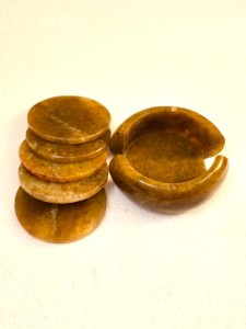 Sous-verres circulaires en AGATE JAUNE naturelle, lot de six, tranches de pierres précieuses polies, imperméables, décoration d'intérieur, AMAYRA CRYSTALS EXPORTS - Product Image 3