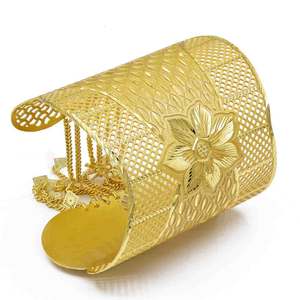 Vente en gros de bracelets Kada en laiton plaqué or 14K, 18K, 24K, bijoux de mode avec fermoir chaîne à motif floral filigrané - Product Image 3