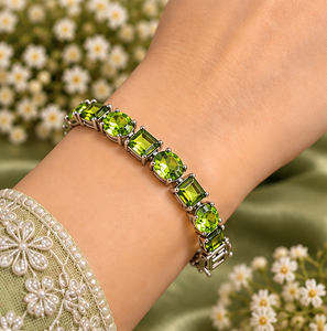 Pulsera de Plata con Peridoto, Pulsera con Gema Verde, Pulsera de Plata Esterlina, Joyería de Peridoto, Elegante Pulsera de Eslabones, Regalo para Ella - Product Image 1