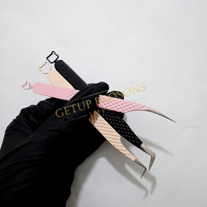 แหนบดึงขนตาปลายเรียว 90/boot/Dolphin Smooth/Fiber Tip สแตนเลสสตีล ความแม่นยำสูง สีชมพู/นู้ด/ขาว ลายหมีและพระจันทร์ - Product Image 3