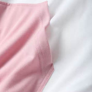 Sudadera con Capucha Premium para Hombre en Bloques de Color Pastel |   Suéter de Felpa de Algodón Suave con Bolsillo Tipo Canguro |   Sudadera con capucha estilo patchwork de moda urbana - Product Image 6