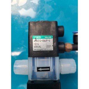CKD AMD012-8BUP-4-D-4 Utilisé comme pièce détachée d'équipement semi-conducteur d'occasion - Product Image 2