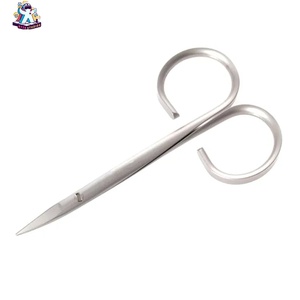 Ciseaux à cuticules Ryzer Studio à lame courbée, en acier inoxydable, pointe acérée, manche rose, pour droitiers, étui en cuir pour manucure à domicile - Product Image 6