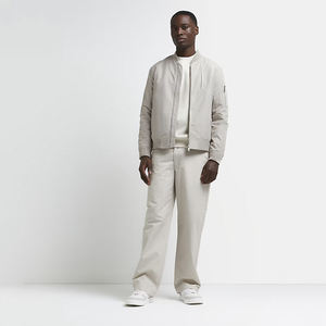 แจ็คเก็ตบอมเบอร์ทรงคลาสสิคใหม่ สวมใส่สบาย คอปกเคลือบอย่างดี มีโลโก้ด้านหน้า สำหรับผู้ชาย กันน้ำ เหมาะสำหรับฤดูหนาว  รับสั่งทำพิเศษ - Product Image 1