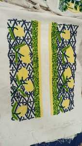 Boho Chic Grand sac fourre-tout pour femme Sac à main décontracté avec perles de perles, poignées en bambou, sangle de chaîne et accent brodé - Product Image 2