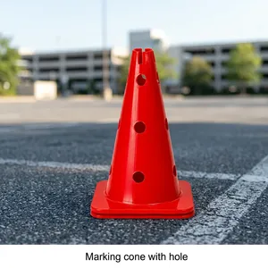 Cône d'entraînement en plastique rouge avec plusieurs trous pour piquets et base carrée pour exercices d'agilité sportive, entraînement sur le terrain et entraînement physique - Product Image 3