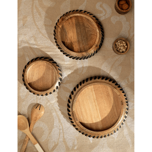 Ciotola in Legno Nera Fatta a Mano, Artigianato Unico per Arredamento Elegante, Artigianato in Bambù e Legno - Product Image 5
