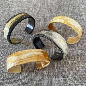 Artesanías Naturales al por Mayor, Brazaletes y Pulseras Redondas Hechas a Mano con Cuerno de Búfalo, Diseño Ecológico y Rústico, AL MALIK CRAFT - Product Image 4