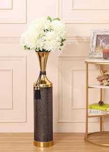 Maceta Decorativa de Metal de Alta Calidad para Uso en Interiores del Hogar, Elegante Florero de Metal de Estilo Antiguo para Decoración del Hogar al Precio Más Bajo - Product Image 4