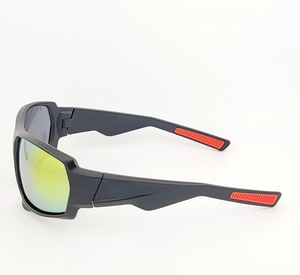 Lunettes de soleil de sport tendance personnalisées avec monture en PC et design à bordure complète pour hommes et femmes, protection UV400, activités de plein air - Product Image 4