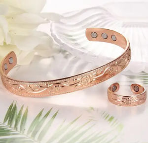 Minimalist Geometric Arch Engraved Solid Copper Wristband Fashionable Metal Jewelry Exquisite Design - Product Image 5