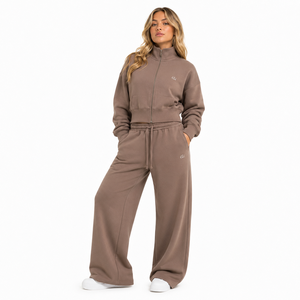 Premium Quality Cotton Fleece <b>Cropped</b> <b>Zip</b>-<b>Up</b> Hoodie and Baggy Joggers Wholesale Customizable Logo Women's Casual Streetwear Bulk - Product Image 1