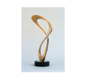 Escultura Infinita de Bronce Abstracta Moderna, Elegante Estatua en Forma de 8 para Decoración de Hogar de Lujo y Acento en Sala de Estar - Product Image 2