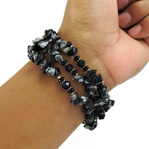 Encantadora pulsera negra con múltiples piedras preciosas, hecha a mano con obsidiana de copo de nieve y ónix negro, joyería para hombres y mujeres, regalo a un precio razonable. - Product Image 1