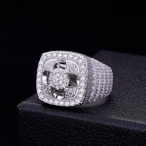 Anillo de cóctel floral geométrico de lujo de plata 925 con diamante cultivado en laboratorio y banda ancha llamativa para compradores mayoristas - Product Image 1
