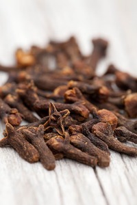 Extracto de planta de CO2 de clavo de calidad alimentaria Extracto de hierbas vitamínico activo líquido supercrítico envasado en lata - Product Image 5