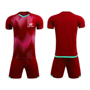 Vêtements de sport confortables pour hommes, uniforme de football 100% polyester, uniforme de football sur mesure pour hommes - Product Image 5