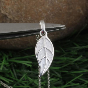 Collier tendance en argent 925 avec pendentif en forme de feuille, chaîne à maillons, pour femme, à porter au quotidien, délicat, minimaliste, pour les fêtes, les mariages, cadeaux - Product Image 2