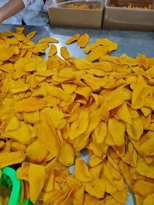 Tranches de mangue séchées douces goût faible en sucre 650g qualité d'exportation du Vietnam - Product Image 5