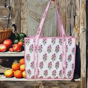 Bolso de Compras Boho Acolchado de Algodón Indio Floral Hecho a Mano, Reutilizable para el Mercado Diario, Color Personalizado de Primavera - Product Image 1