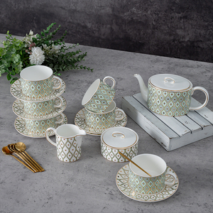 Service à thé en céramique artisanal élégant avec finition artistique rustique, tasses à thé de qualité supérieure, théière élégante, plateau de service décoratif - Product Image 6