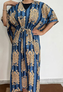 Elegante Vestido Kaftán Estampado de Algodón para Mujer con Material Suave y Ligero, Silueta Fluida y Comodidad para Todo el Día - Product Image 3