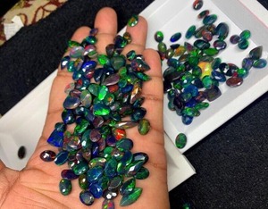 Opales naturelles en vrac, pierres précieuses irrégulières bleu-vert arc-en-ciel, lot pour la fabrication de bijoux, opales de feu à facettes de formes variées - Product Image 1