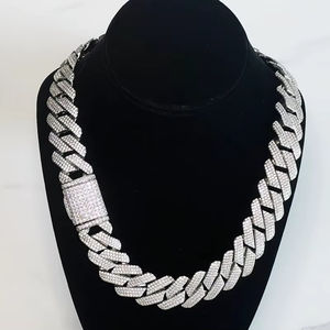 สร้อยคิวบาลิงค์ทรงกลมประดับมอสซาไนต์ เงินแท้ 925 สไตล์ฮิปฮอป  สำหรับทุกเพศ เหมาะเป็นของขวัญสำหรับเธอ ของขวัญงานแต่งงานสำหรับเธอ - Product Image 1