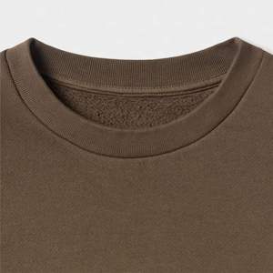 เสื้อสเวตเชิ้ตคอกลมแขนทรงโคมไฟสีพื้นขนาดใหญ่ ยูนิเซ็กซ์ ผ้าเฟรนช์เทอร์รี่ถัก ทรงพูลโอเวอร์ สำหรับใส่ในฤดูใบไม้ร่วง - Product Image 4