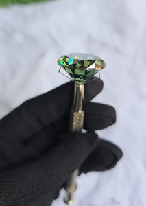 Diamante de moissanita verde de 43.10 quilates para la fabricación de joyas - Product Image 4