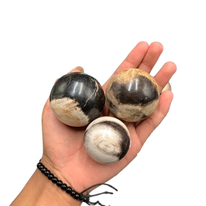 ลูกบอลไม้หินธรรมชาติขัดเงาคุณภาพพรีเมียม ขนาด 3-5 ซม. จากอินโดนีเซีย ขายส่ง - Product Image 2