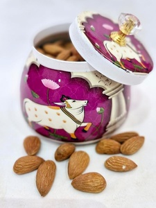 Bandeja Redonda Metálica de Almacenamiento con Diseño de Vaca, Acabado Pulido, Estilo Oriental para Uso en Mesa - Product Image 4
