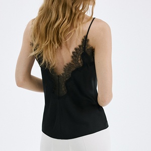 Débardeur Camisole Noir en Satin pour Femme, 130 GSM, avec Bordure en Dentelle Cils, Col en V, Dos Profond, Bretelles Spaghetti – Fabricant de Vêtements - Product Image 2