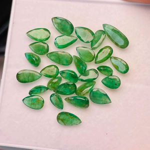 Esmeralda natural de Zambia, corte pera, 19.54 quilates, lote de piedras preciosas de buena calidad, buen brillo, color verde agradable, pulido perfecto para joyería. - Product Image 2